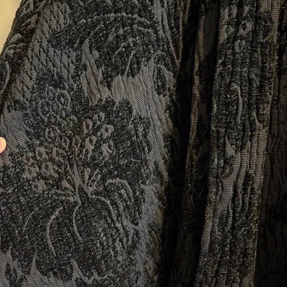 Beautiful Jacquard Jacket - Picture 4 of 5